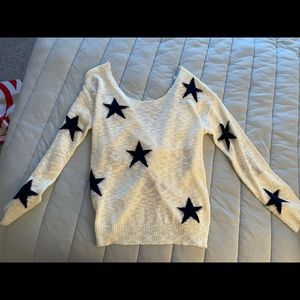 Backless star sweater
